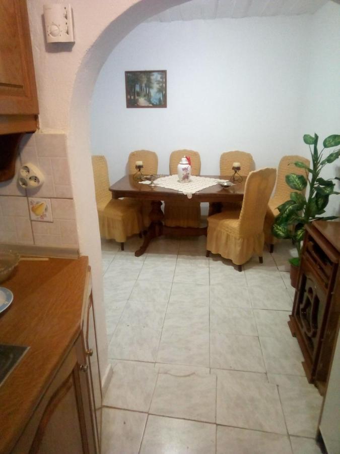 Villa Angela, Traditional Villa In The Village Agios Ioannis Peristerion Eksteriør billede